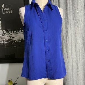 Chic Blue Sleeveless Button-Down Shirt